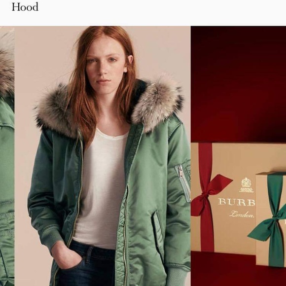 Burberry coat bought at Holt Renfrew (2018) - Picture 2 of 4